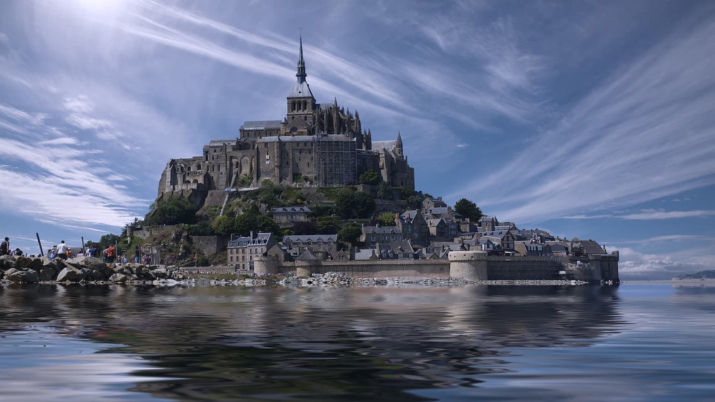 フランスの世界遺産モンサンミッシェルへ行こう！歴史や見どころを